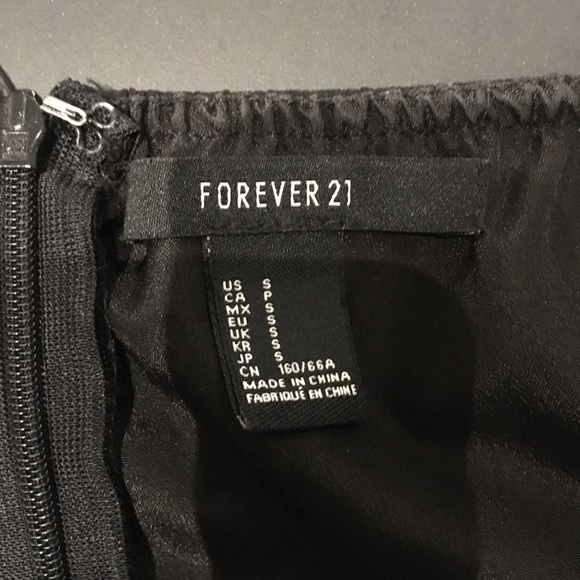 Forever 21 Romper (S) - Picture 3 of 3